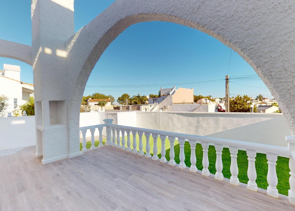 Resale - Bungalow - San Miguel de Salinas - BLUE LAGOON