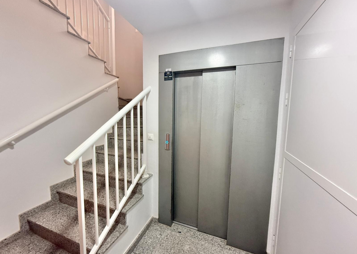 Resale - Apartment - La Mata