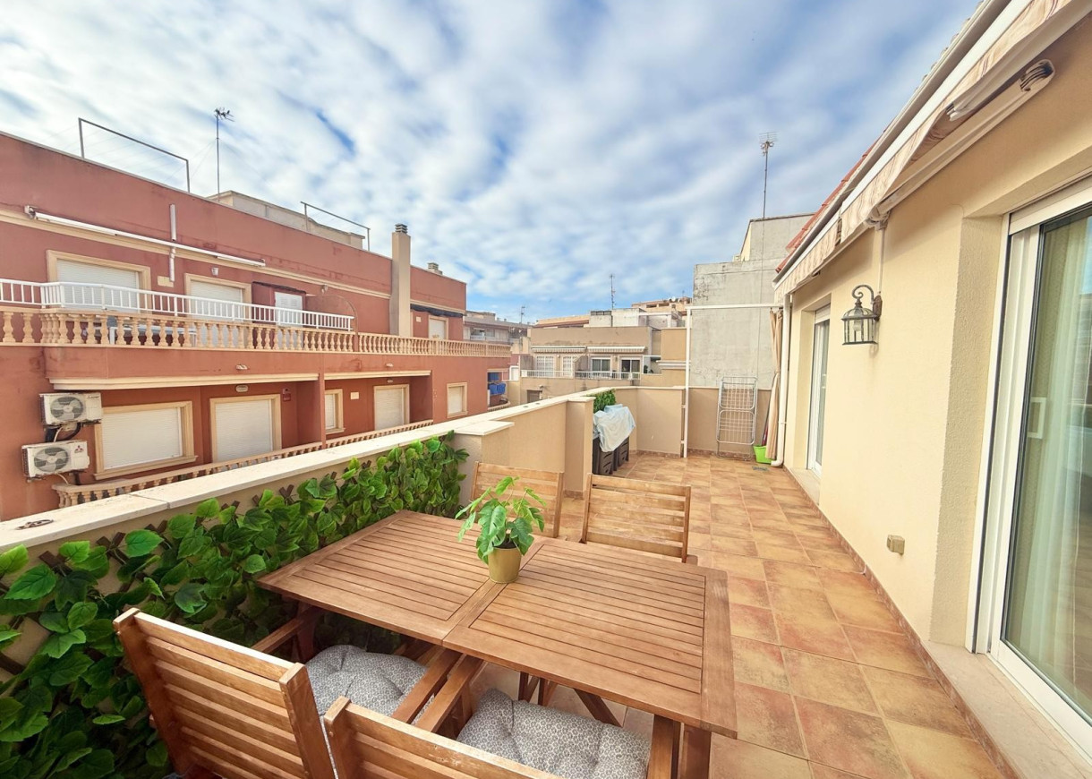 Resale - Apartment - La Mata
