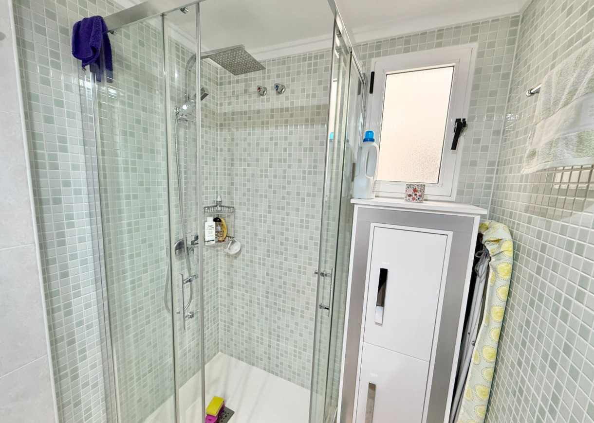 Resale - Apartment - Torrevieja - Centro