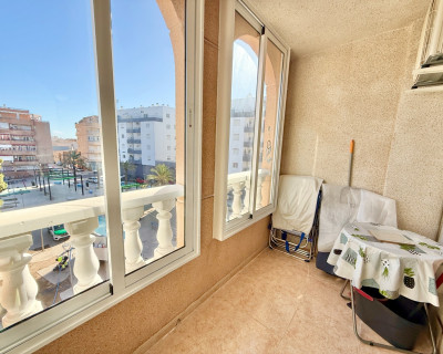 Resale - Apartment - Torrevieja - Centro