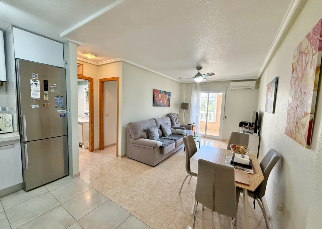 Resale - Apartment - Torrevieja - Centro