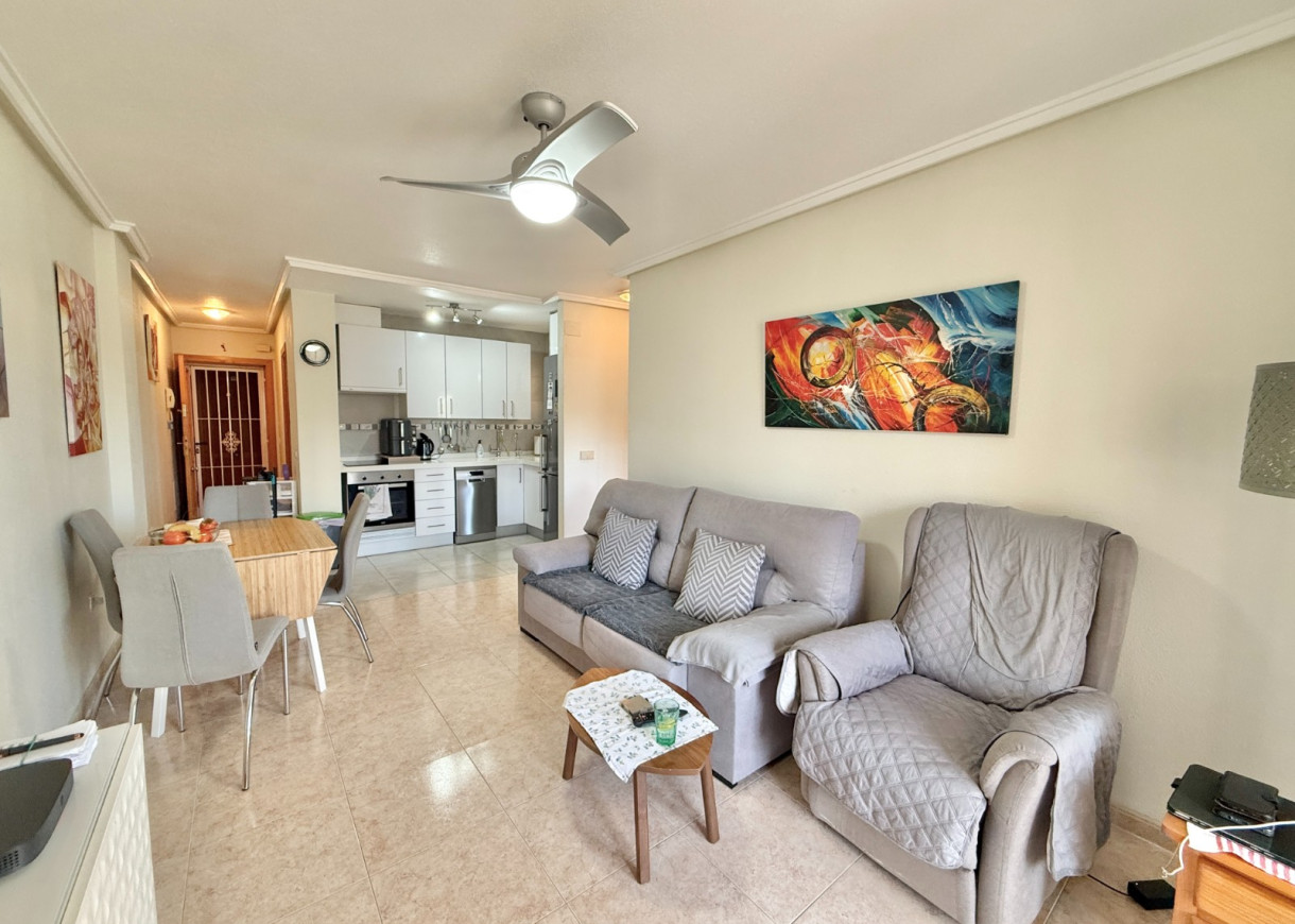 Resale - Apartment - Torrevieja - Centro