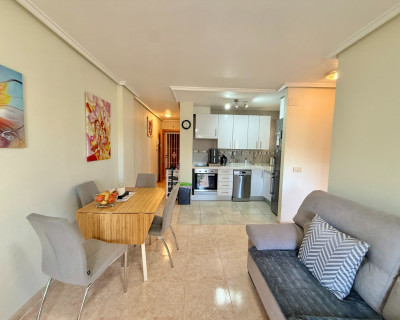 Resale - Apartment - Torrevieja - Centro