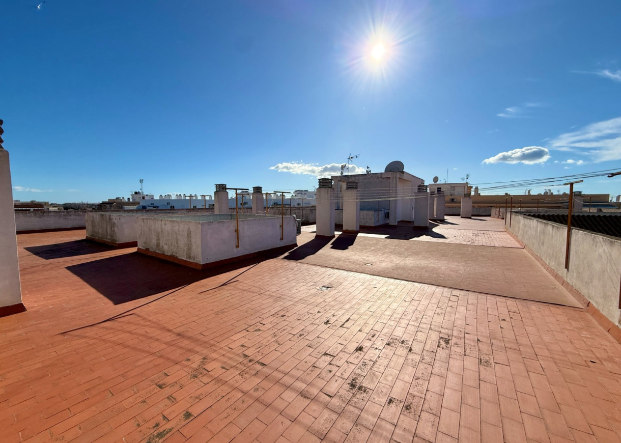 Resale - Apartment - Torrevieja - Centro