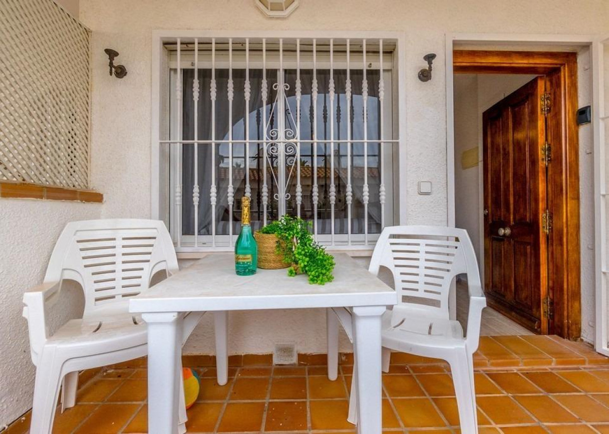 Resale - Apartment - Orihuela Costa - Aguamarina