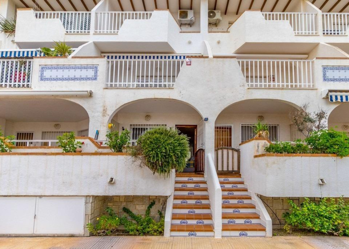 Resale - Apartment - Orihuela Costa - Aguamarina