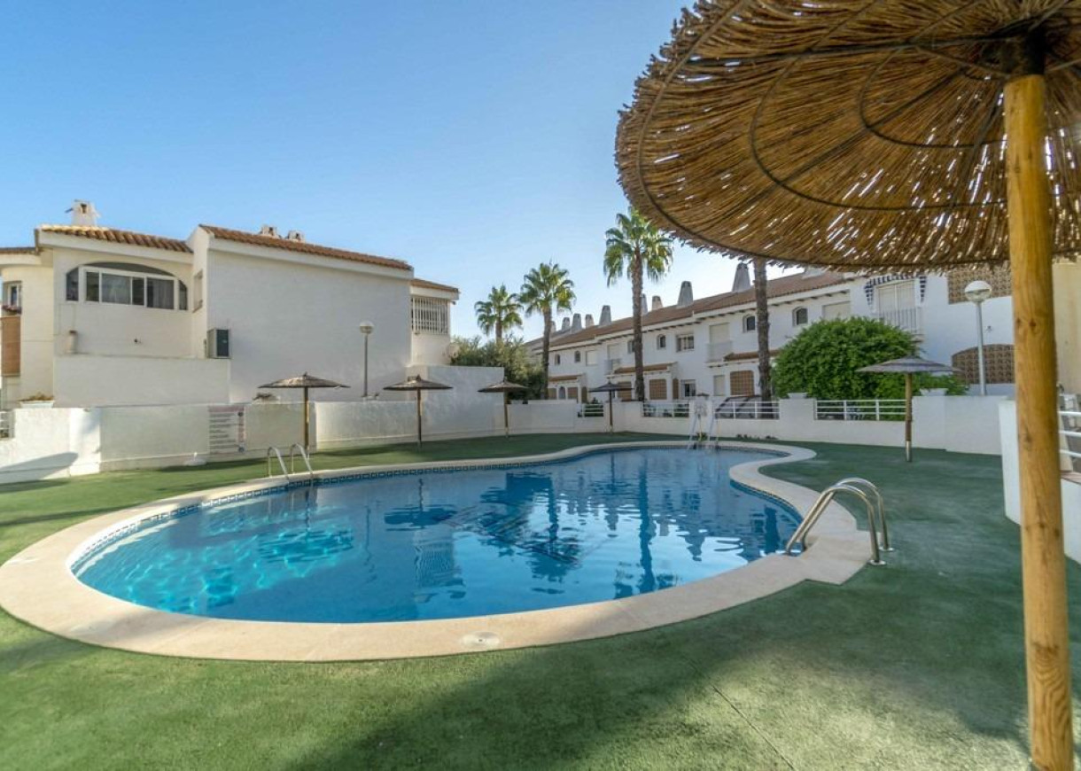Resale - Apartment - Orihuela Costa - Aguamarina