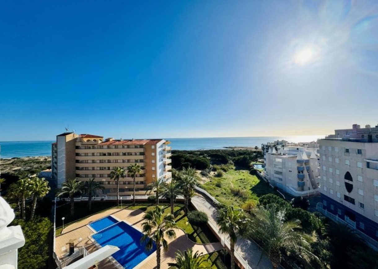 Resale - Penthouse - La Mata - Alanis