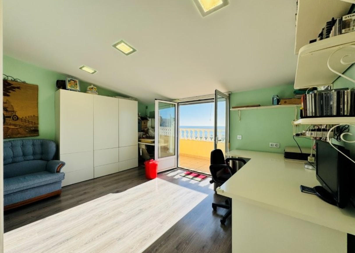 Resale - Penthouse - La Mata - Alanis