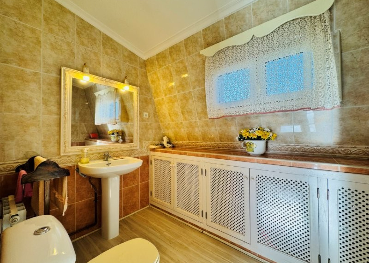 Resale - Penthouse - La Mata - Alanis