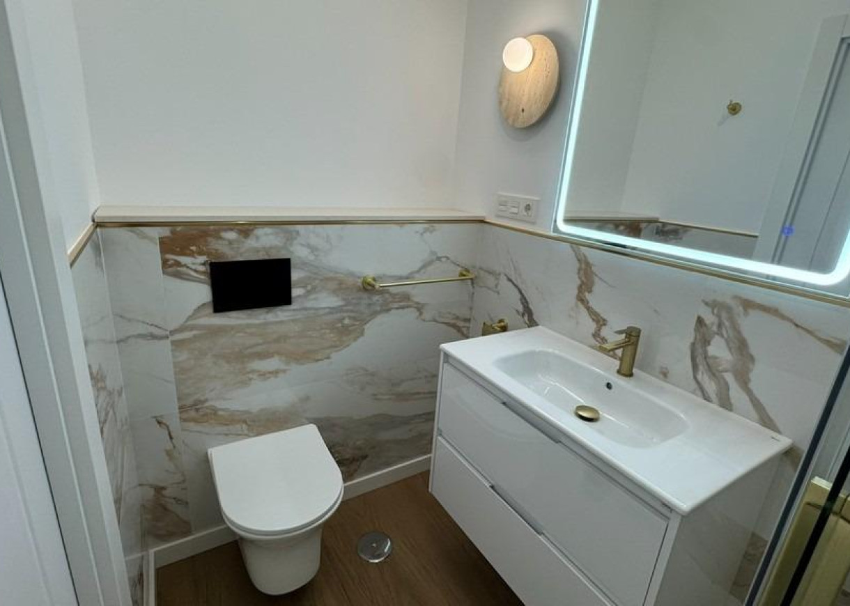 Resale - Apartment - Torrevieja - Punta prima