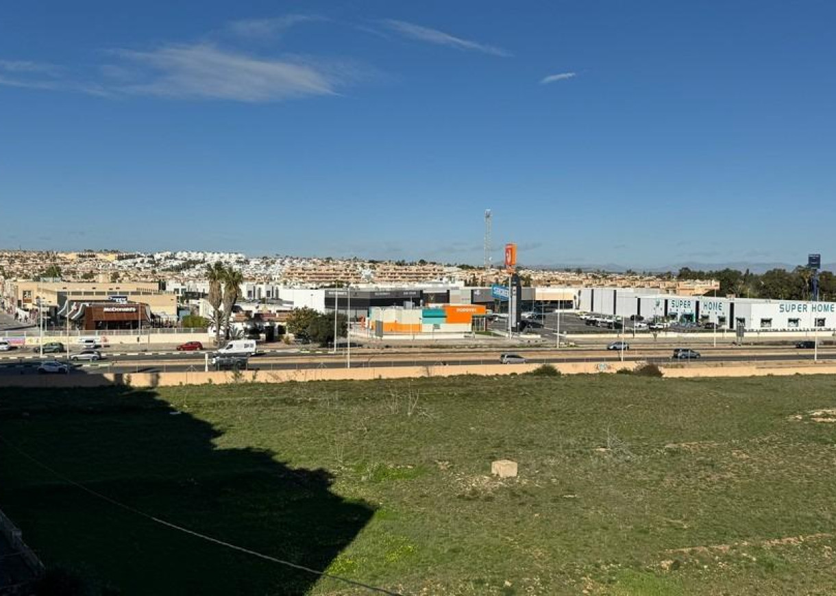 Resale - Apartment - Torrevieja - Punta prima