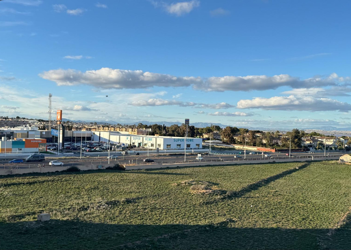 Resale - Apartment - Torrevieja - Punta prima