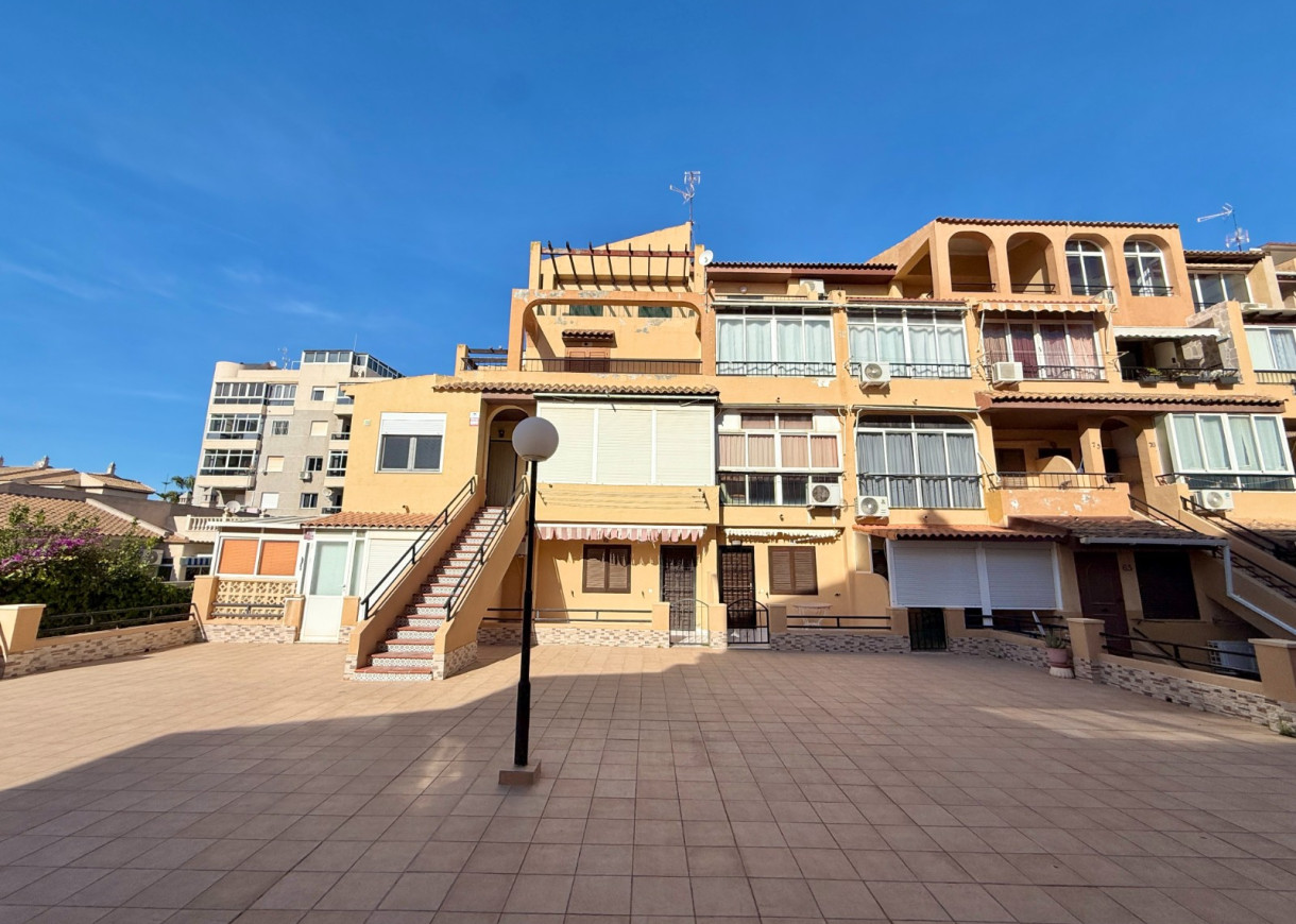 Resale - Apartment - Torrevieja - Torreblanca