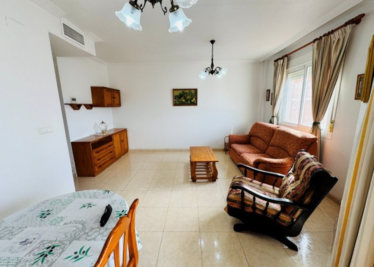 Resale - Apartment - Torrevieja - Centro
