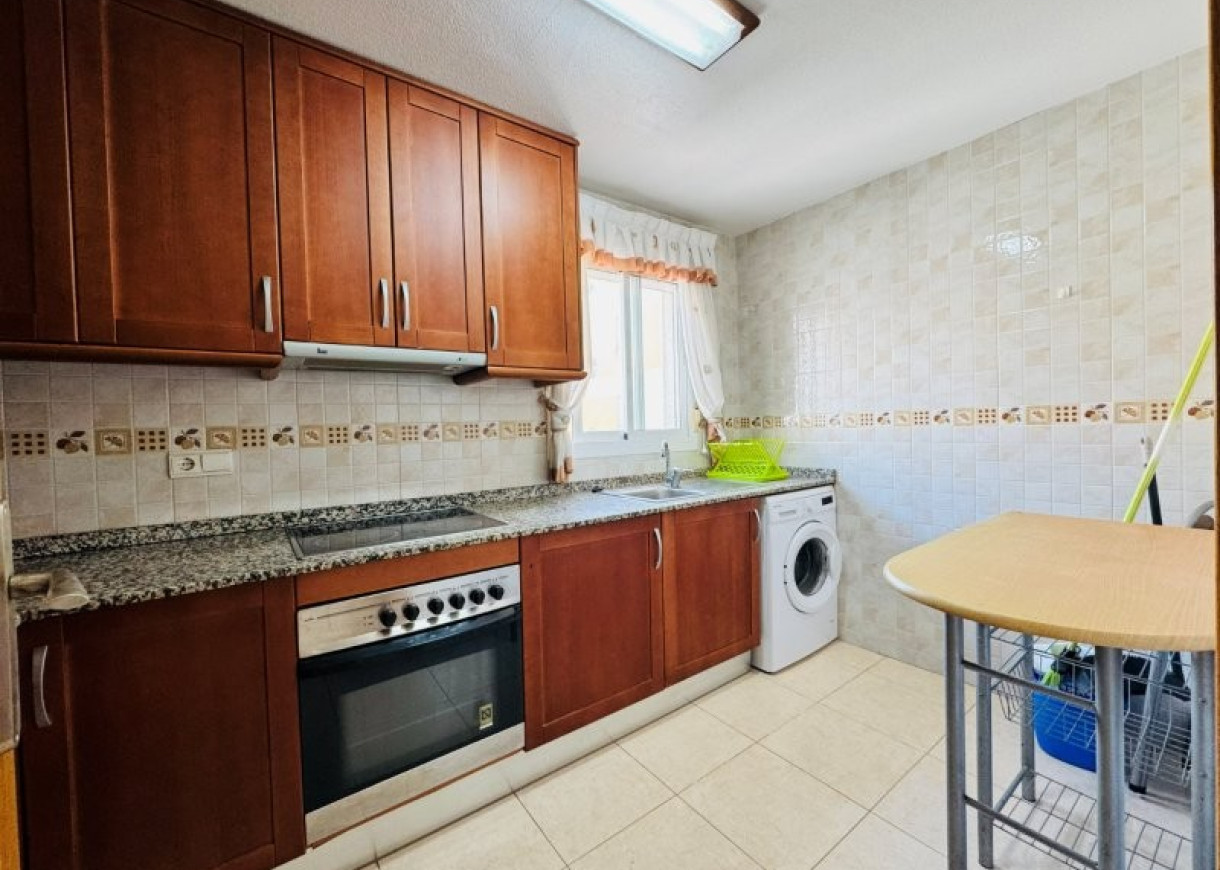 Resale - Apartment - Torrevieja - Centro