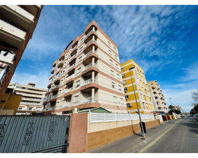 Resale - Apartment - Torrevieja - Centro