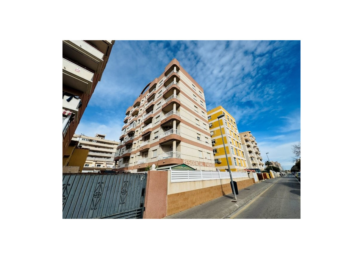 Resale - Apartment - Torrevieja - Centro