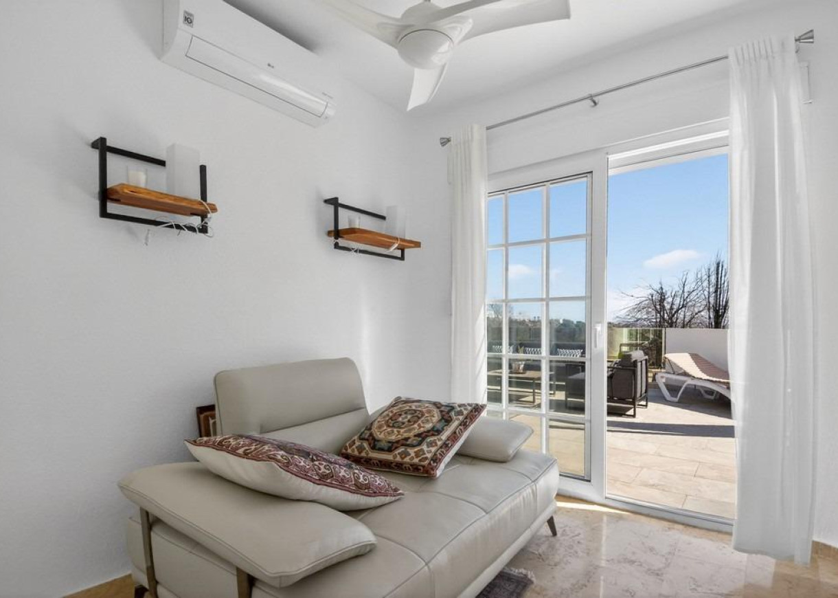 Resale - Villa - Orihuela Costa - Las Ramblas