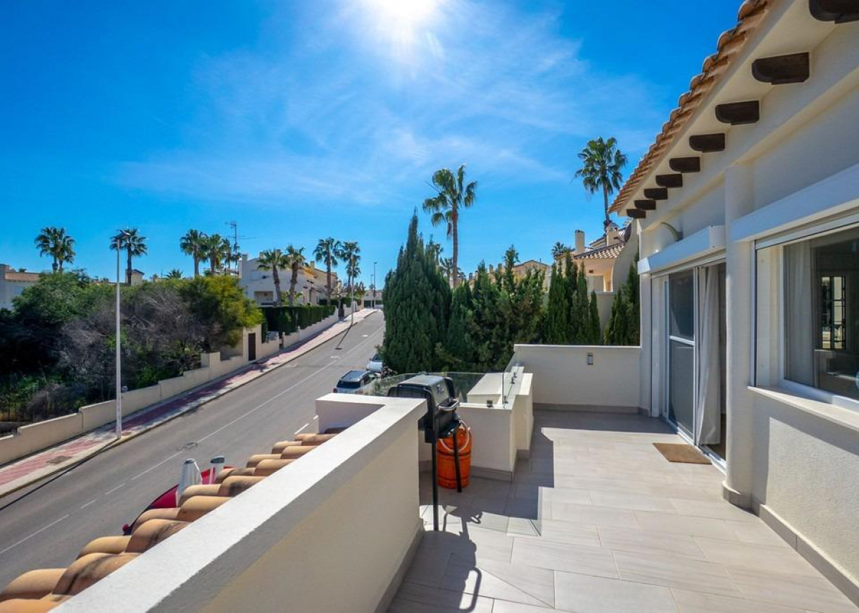 Resale - Villa - Orihuela Costa - Las Ramblas