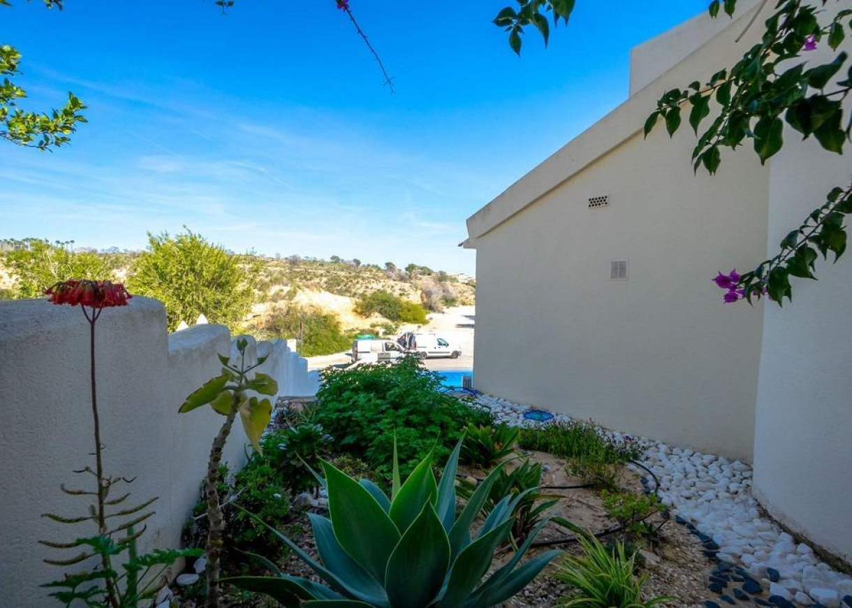 Resale - Villa - Orihuela Costa - Las Ramblas