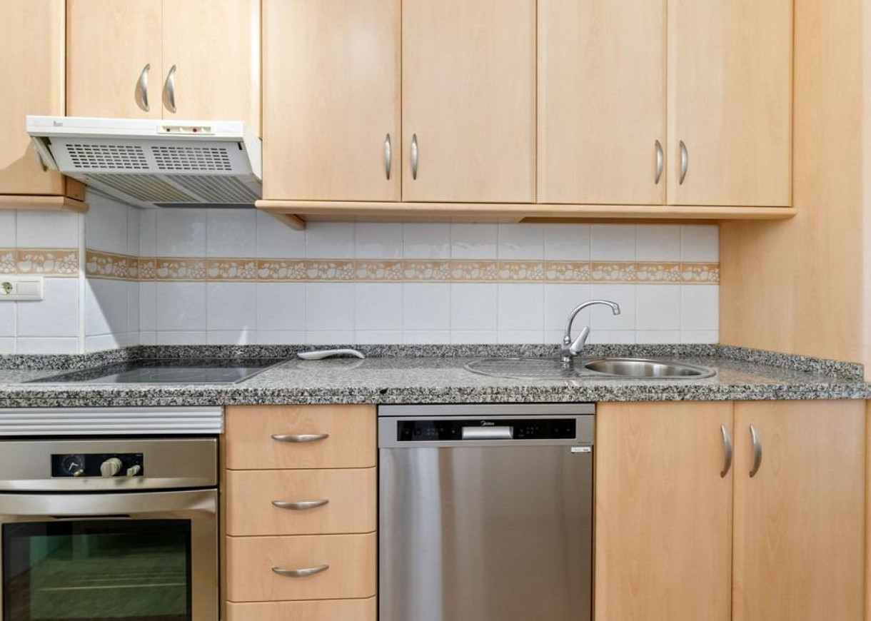 Resale - Apartment - Orihuela Costa - Campoamor