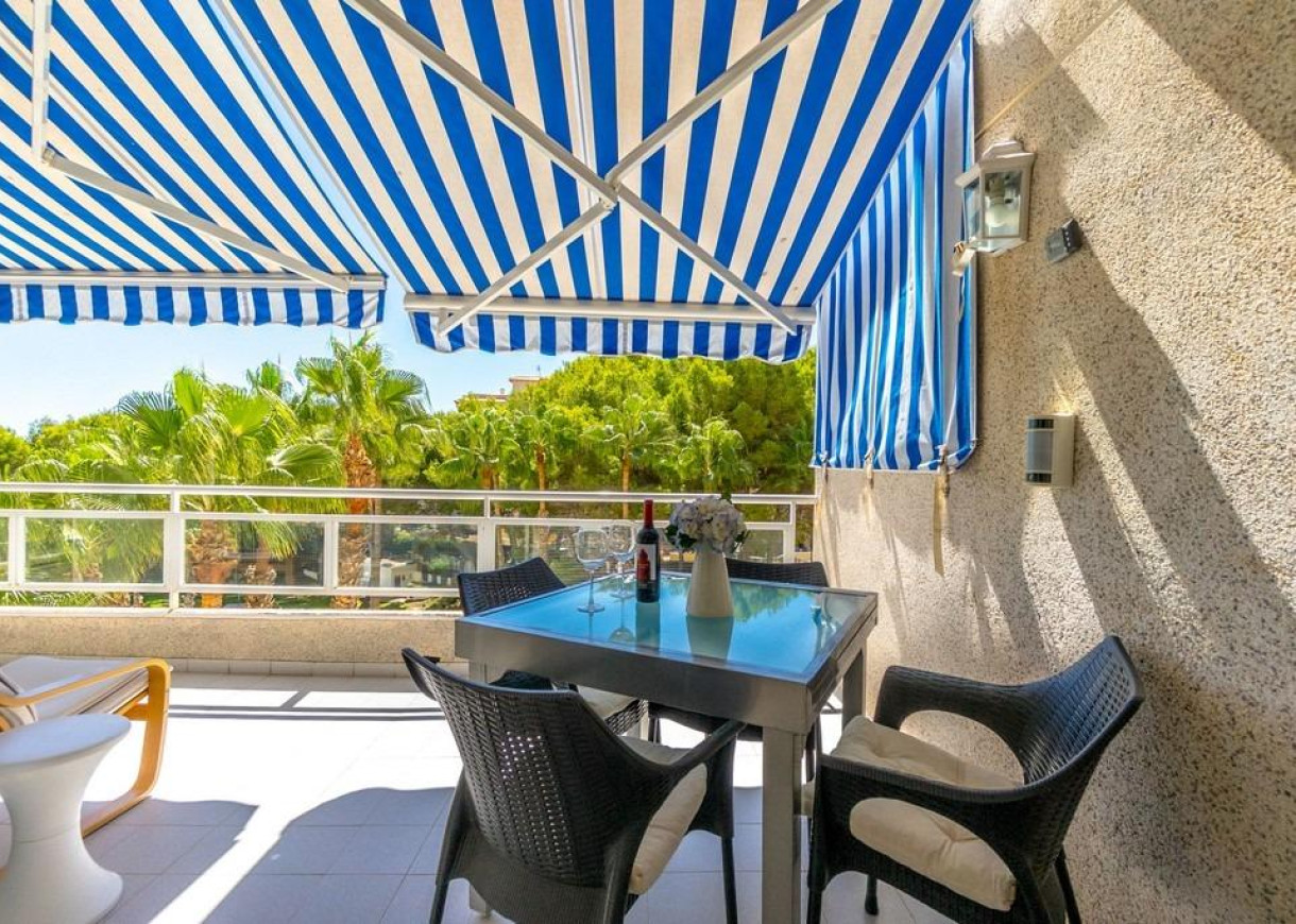 Resale - Apartment - Orihuela Costa - Altos de Campoamor