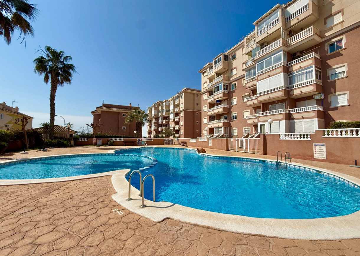 Resale - Apartment - Torrevieja - Torreblanca