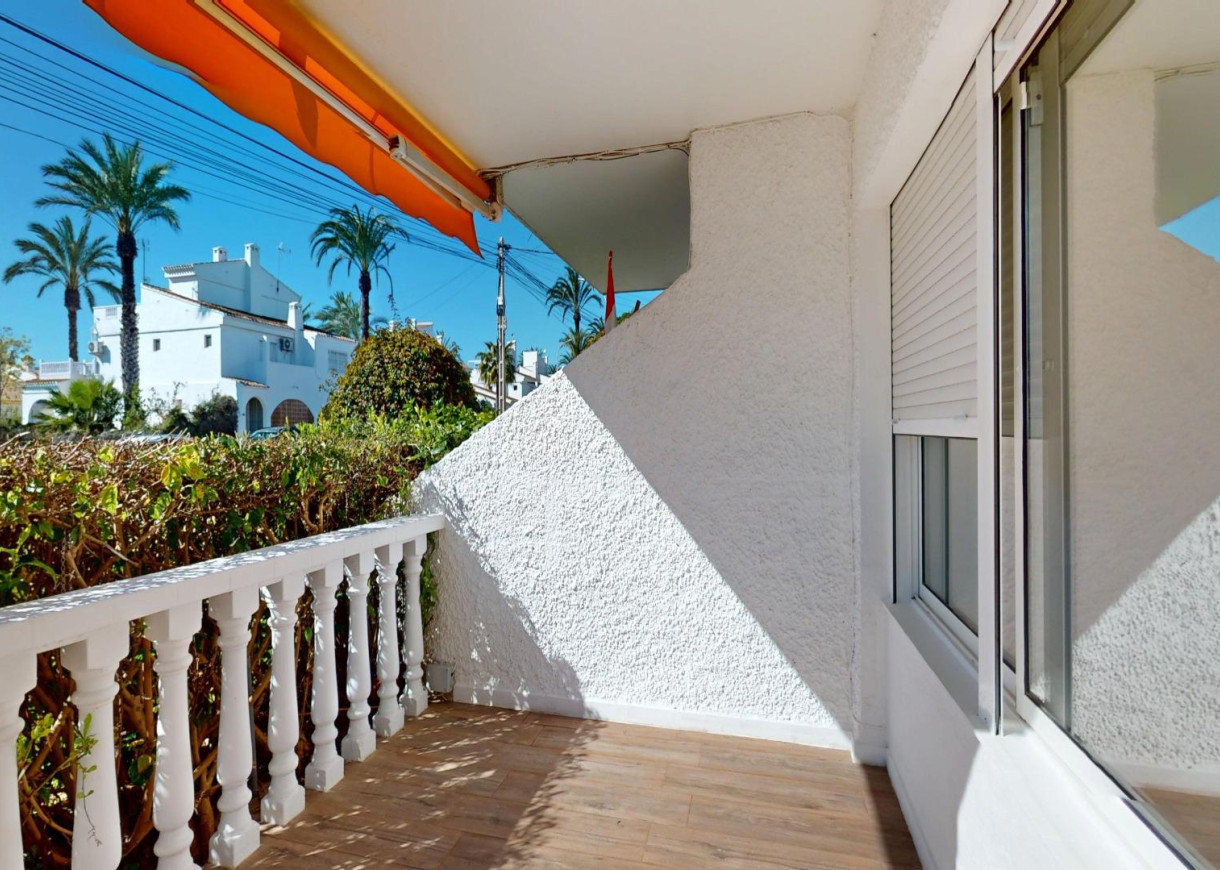 Resale - Bungalow - Orihuela Costa - Villamartín-Las Filipinas