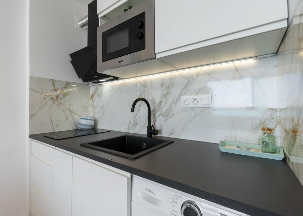 Resale - Apartment - Torrevieja - Cabo cervera