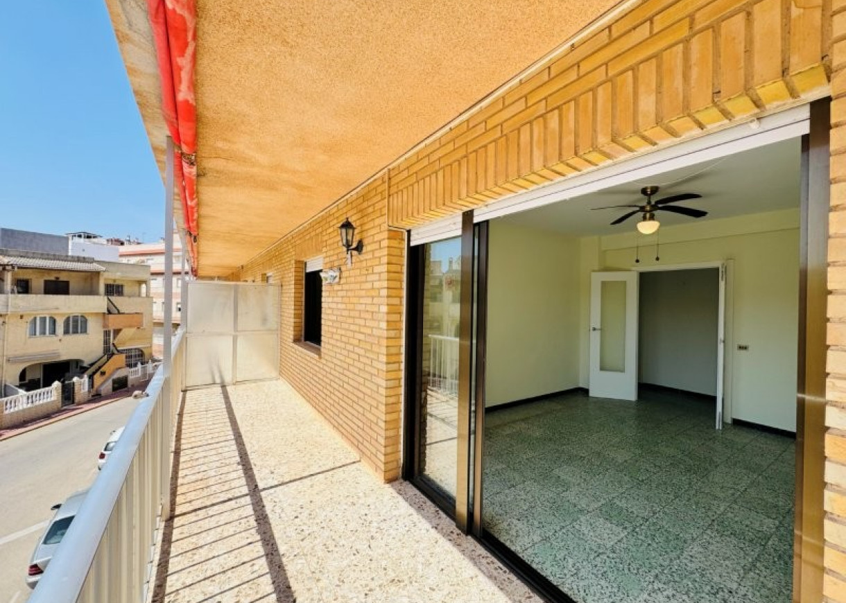 Resale - Apartment - La Mata