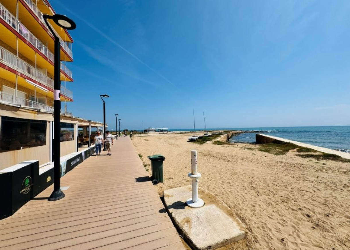 Resale - Apartment - La Mata
