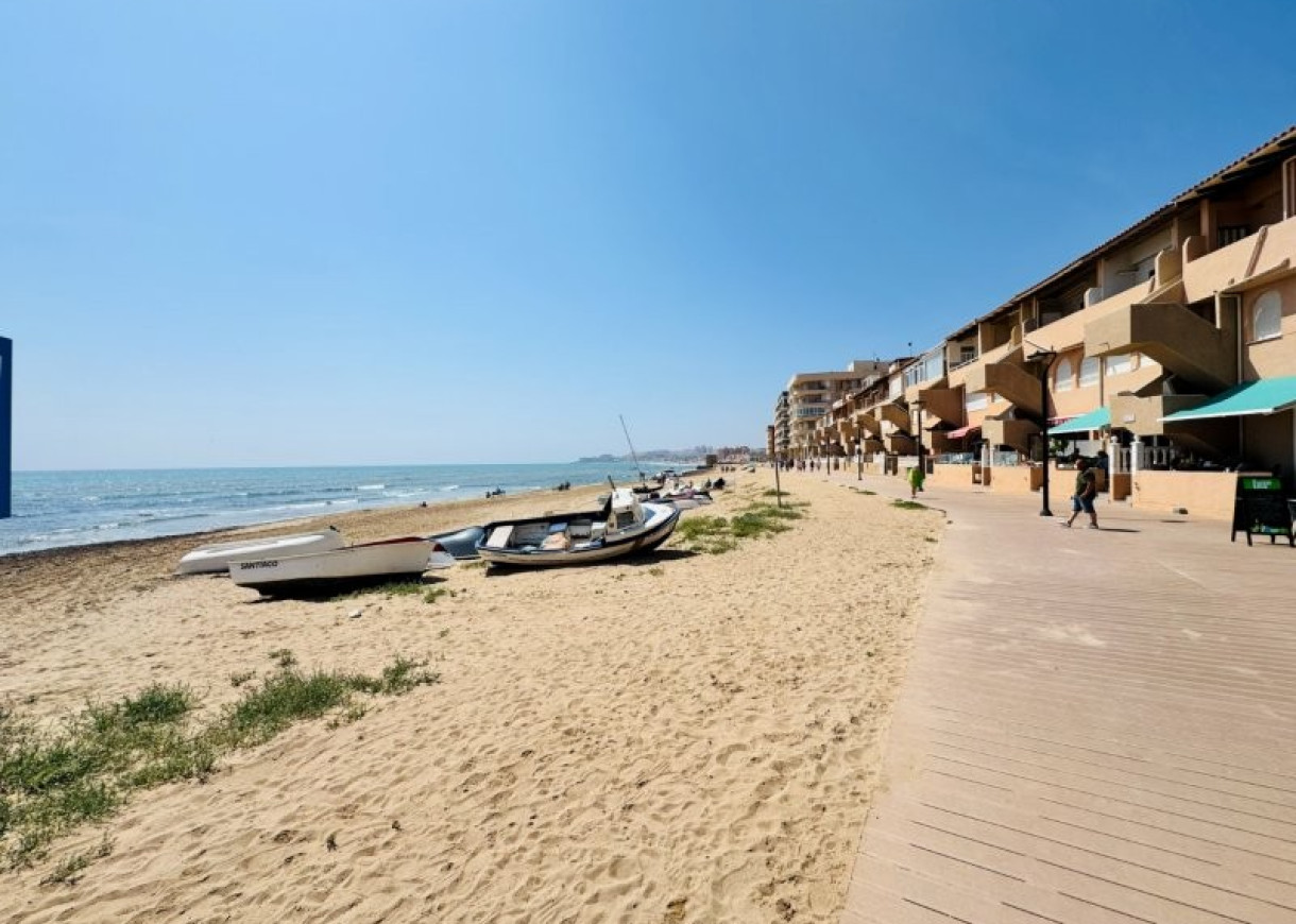 Resale - Apartment - La Mata