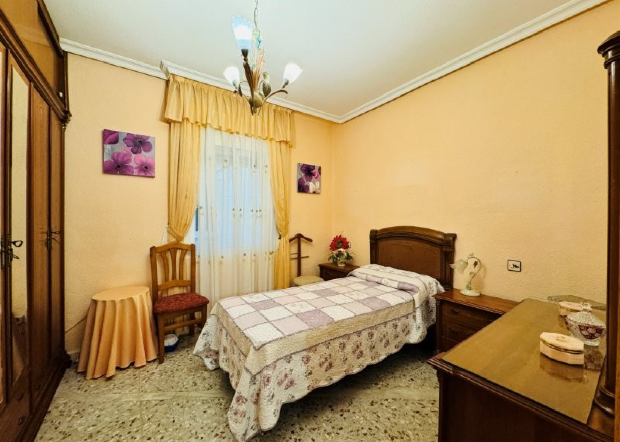 Resale - Apartment - La Mata