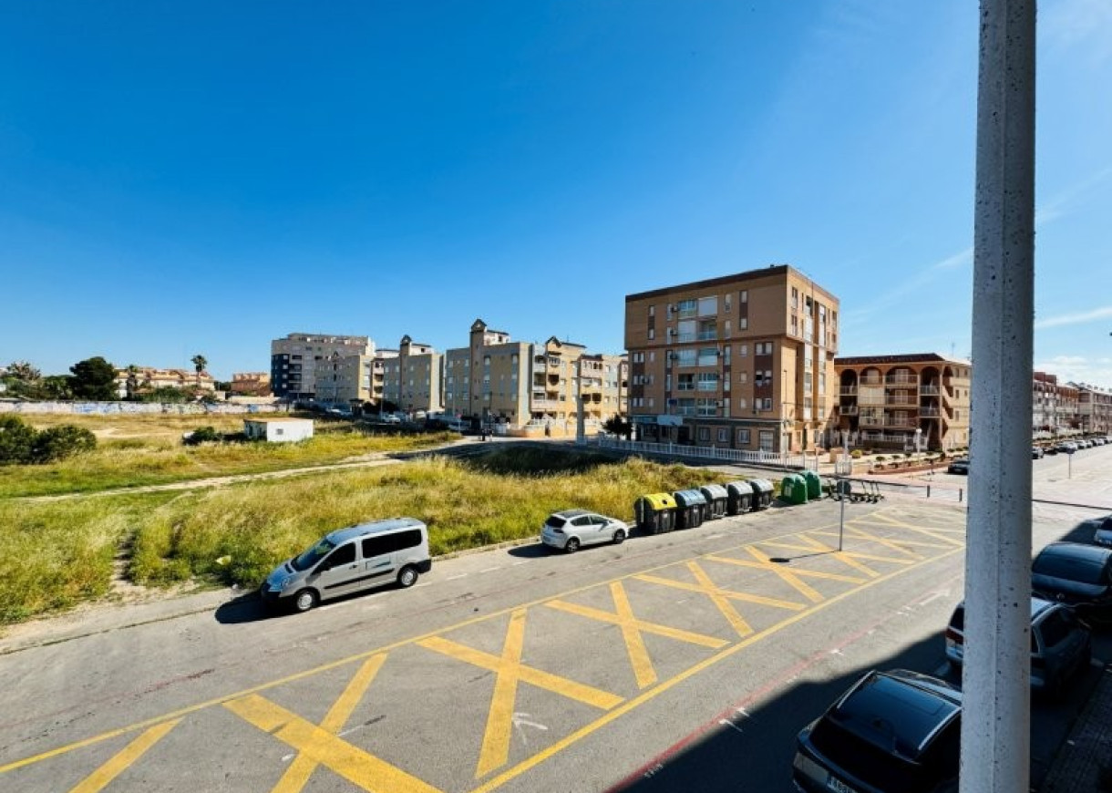 Resale - Apartment - La Mata