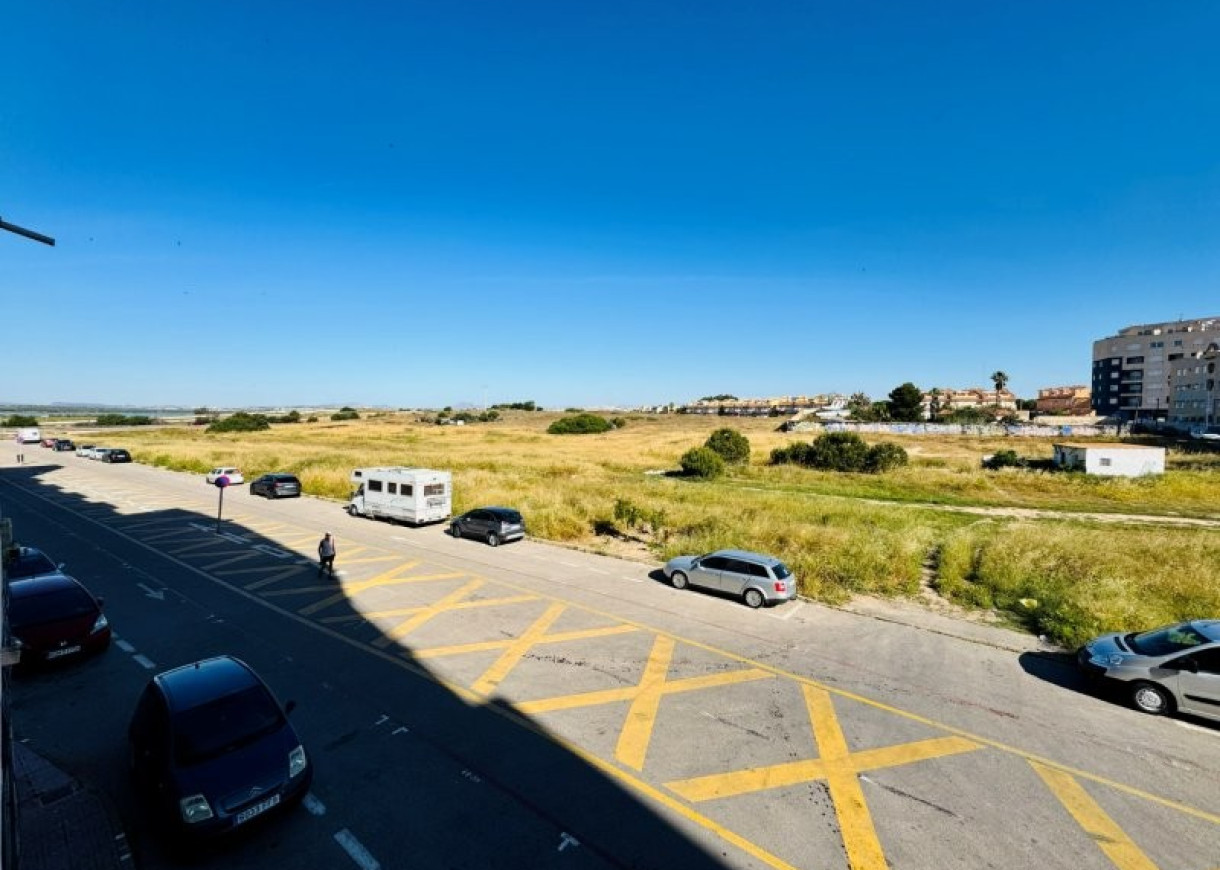 Resale - Apartment - La Mata