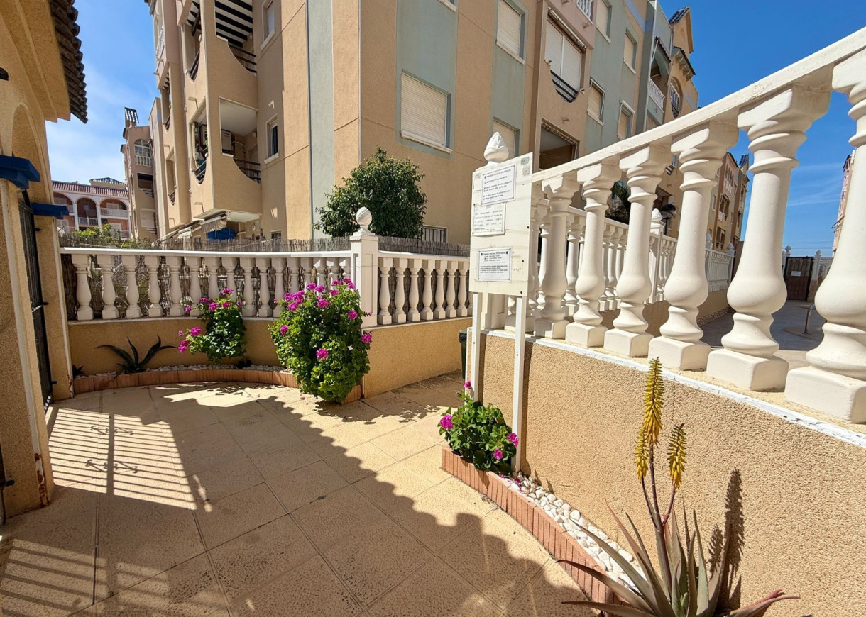 Resale - Apartment - La Mata
