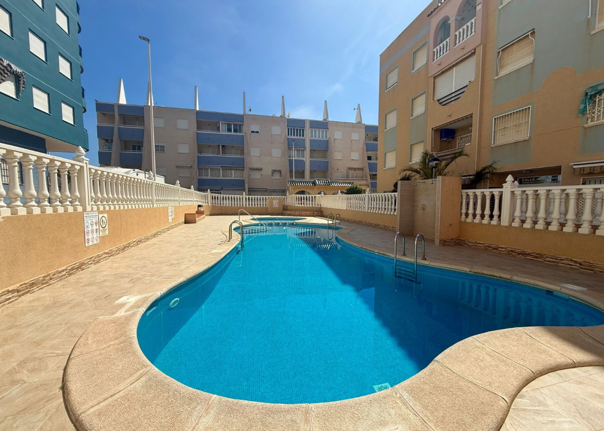 Resale - Apartment - La Mata