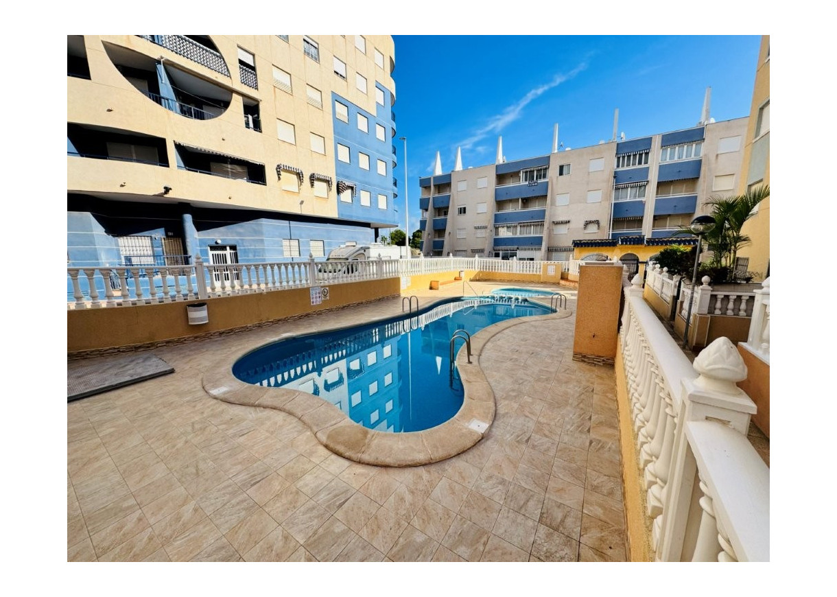 Resale - Apartment - La Mata - Torrevista Playa