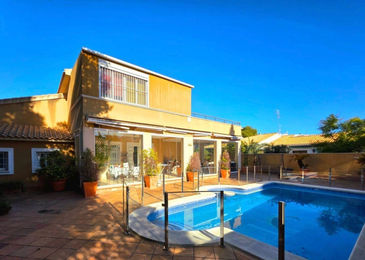 Resale - Villa - Dehesa de campoamor - Campoamor