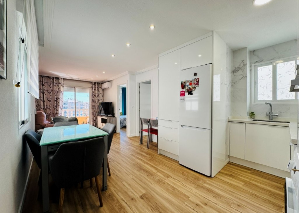 Resale - Apartment - Guardamar del Segura - Pueblo