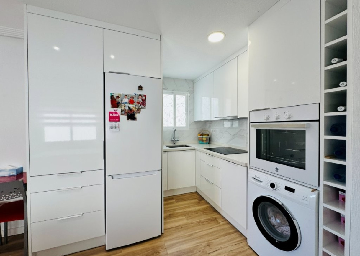 Resale - Apartment - Guardamar del Segura - Pueblo