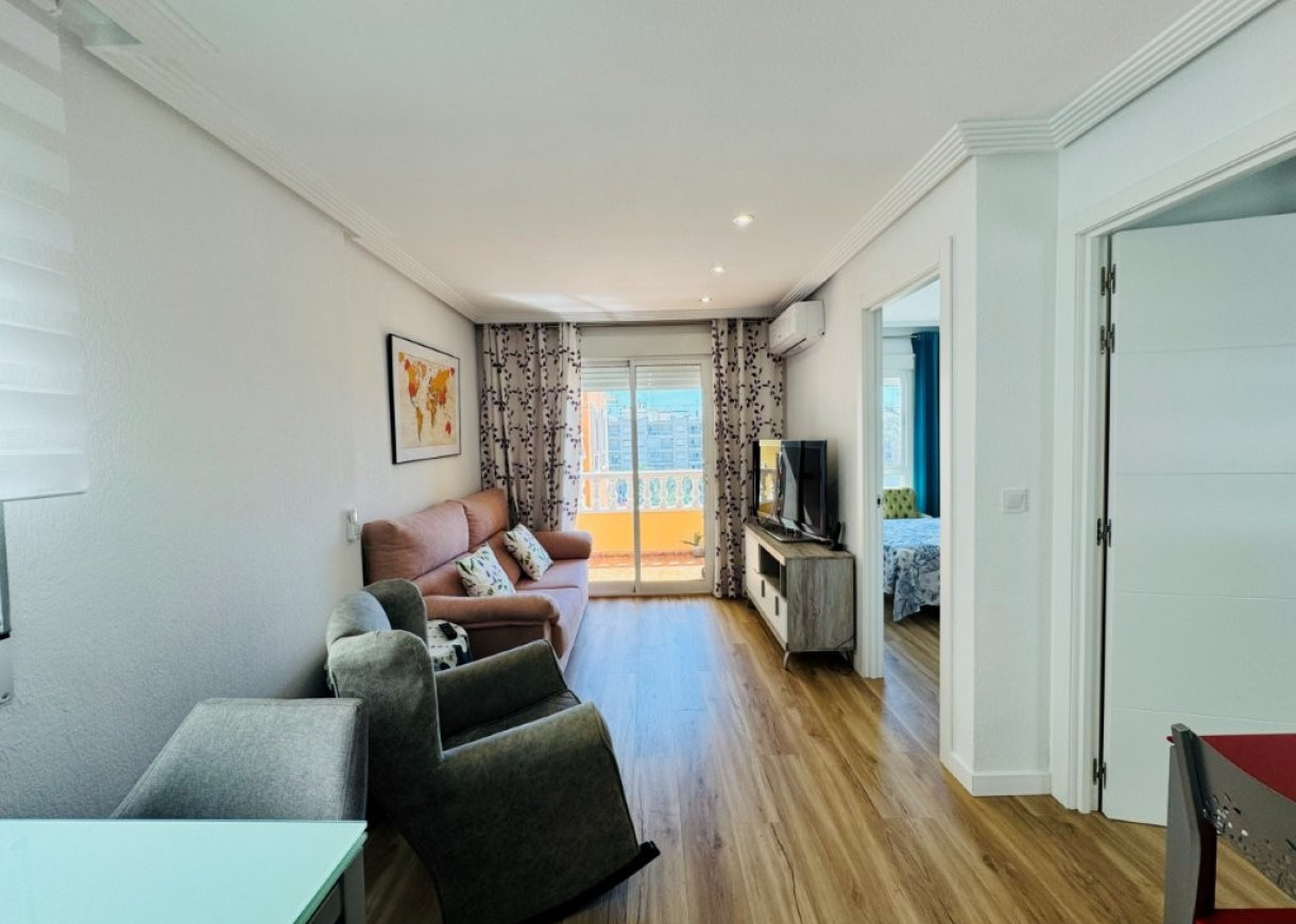 Resale - Apartment - Guardamar del Segura - Pueblo