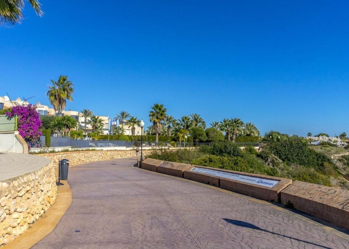 Resale - Terraced house - Cabo Roig