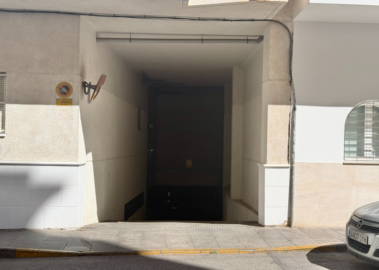 Long time Rental - Garage - Torrevieja - Playa de los Locos