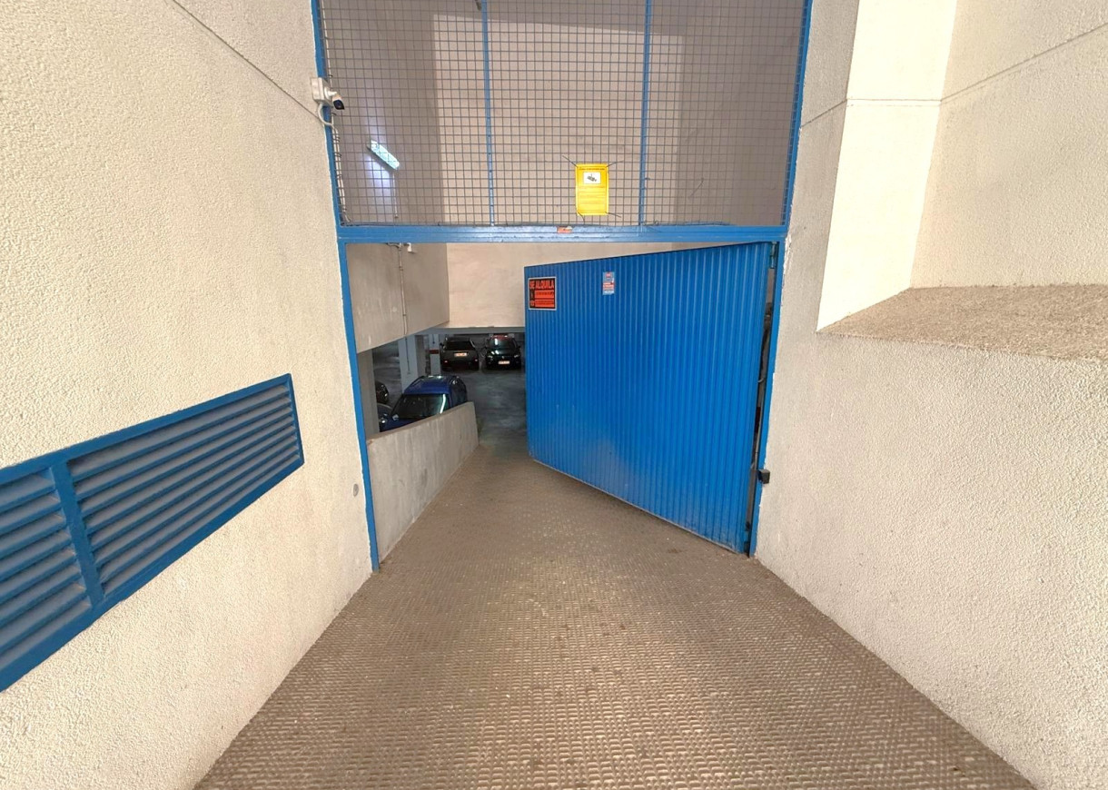 Long time Rental - Garage - Torrevieja - Playa de los Locos