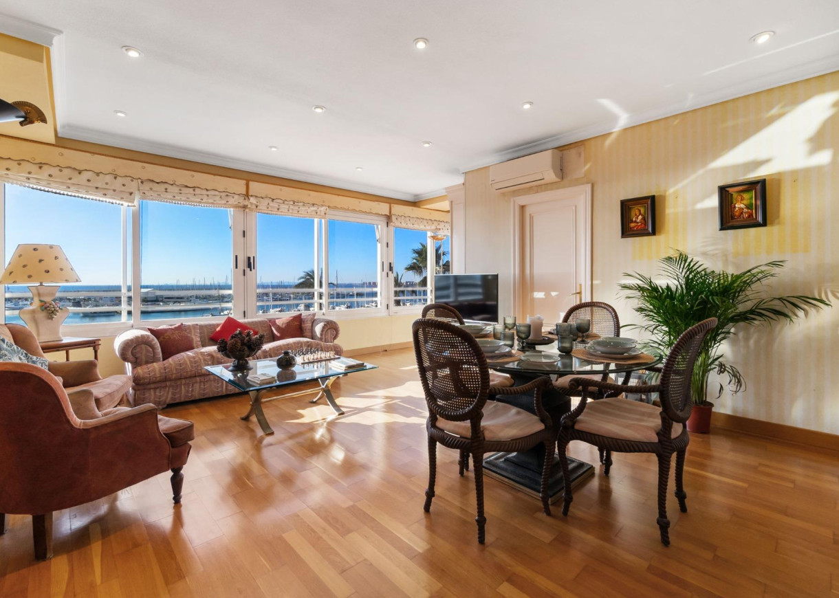 Venta - Apartamento - Torrevieja - Centro - Muelle Pesquero