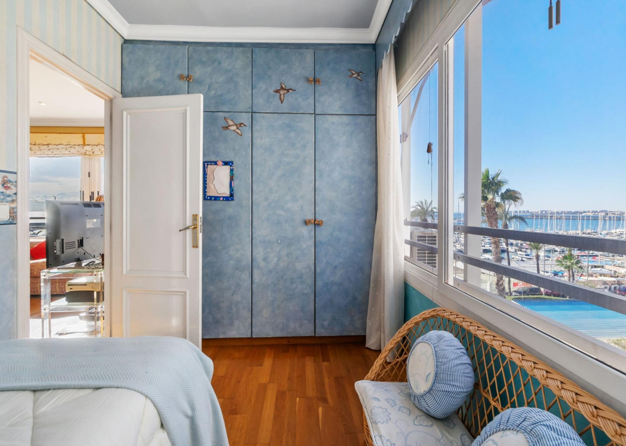 Venta - Apartamento - Torrevieja - Centro - Muelle Pesquero