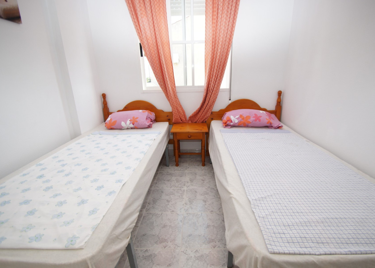 Resale - Bungalow - Orihuela Costa - Playa Flamenca